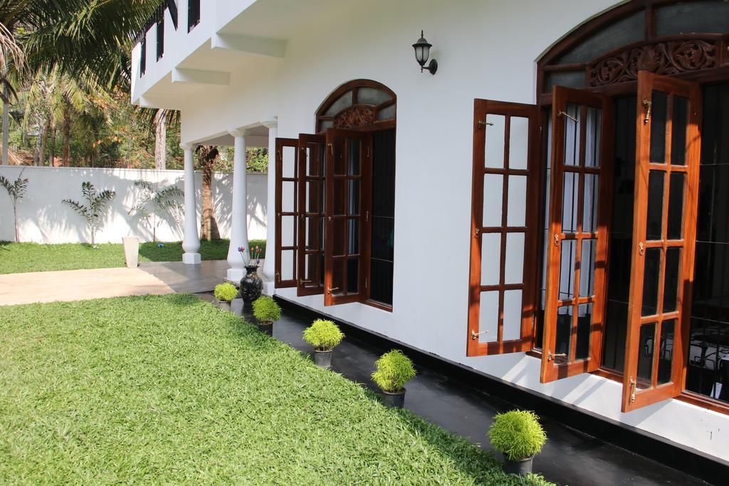 Prosperity Villa Negombo Exterior photo