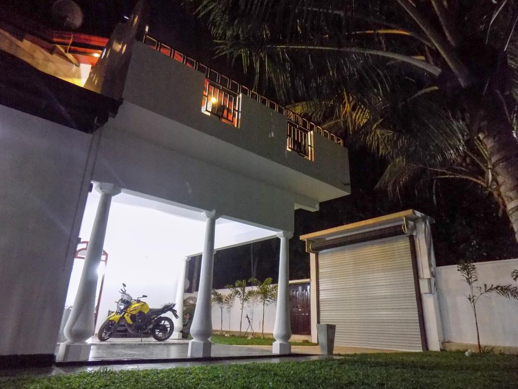 Prosperity Villa Negombo Exterior photo