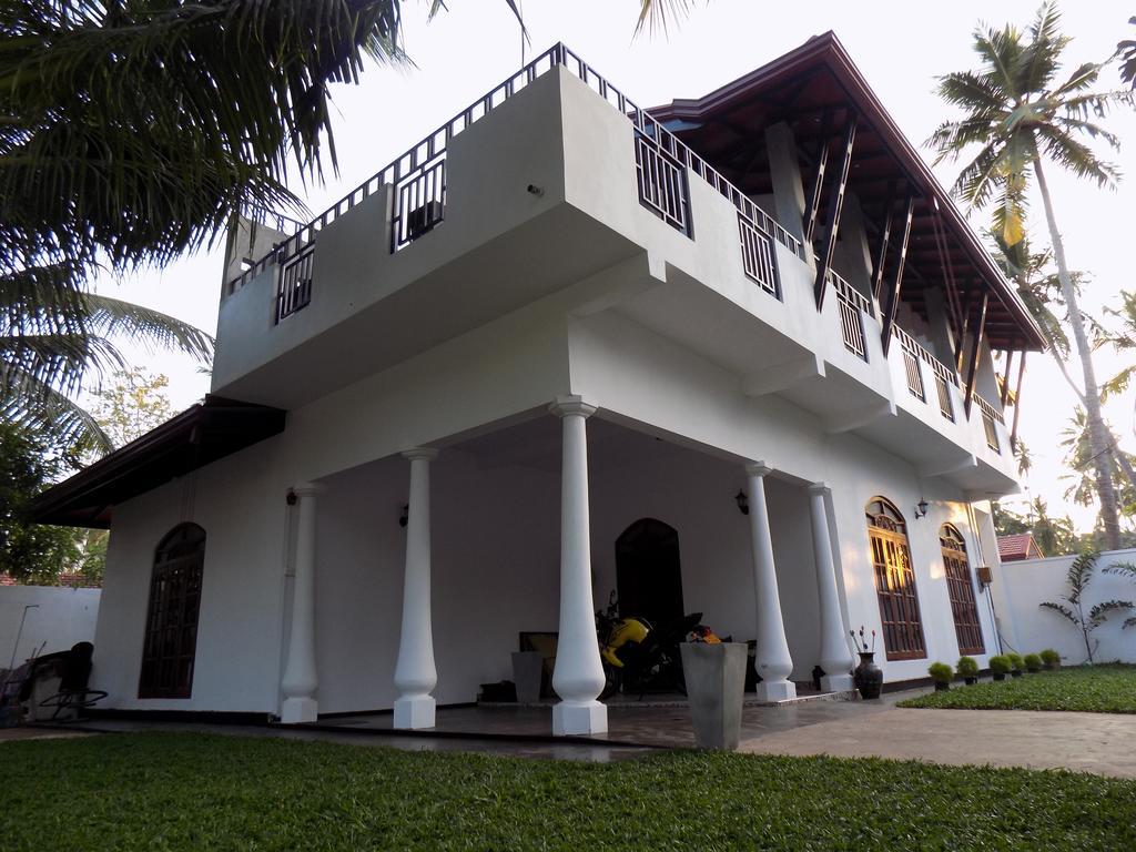 Prosperity Villa Negombo Exterior photo