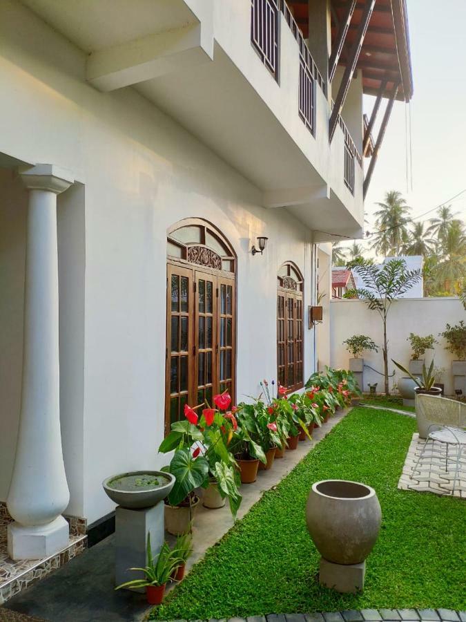Prosperity Villa Negombo Exterior photo
